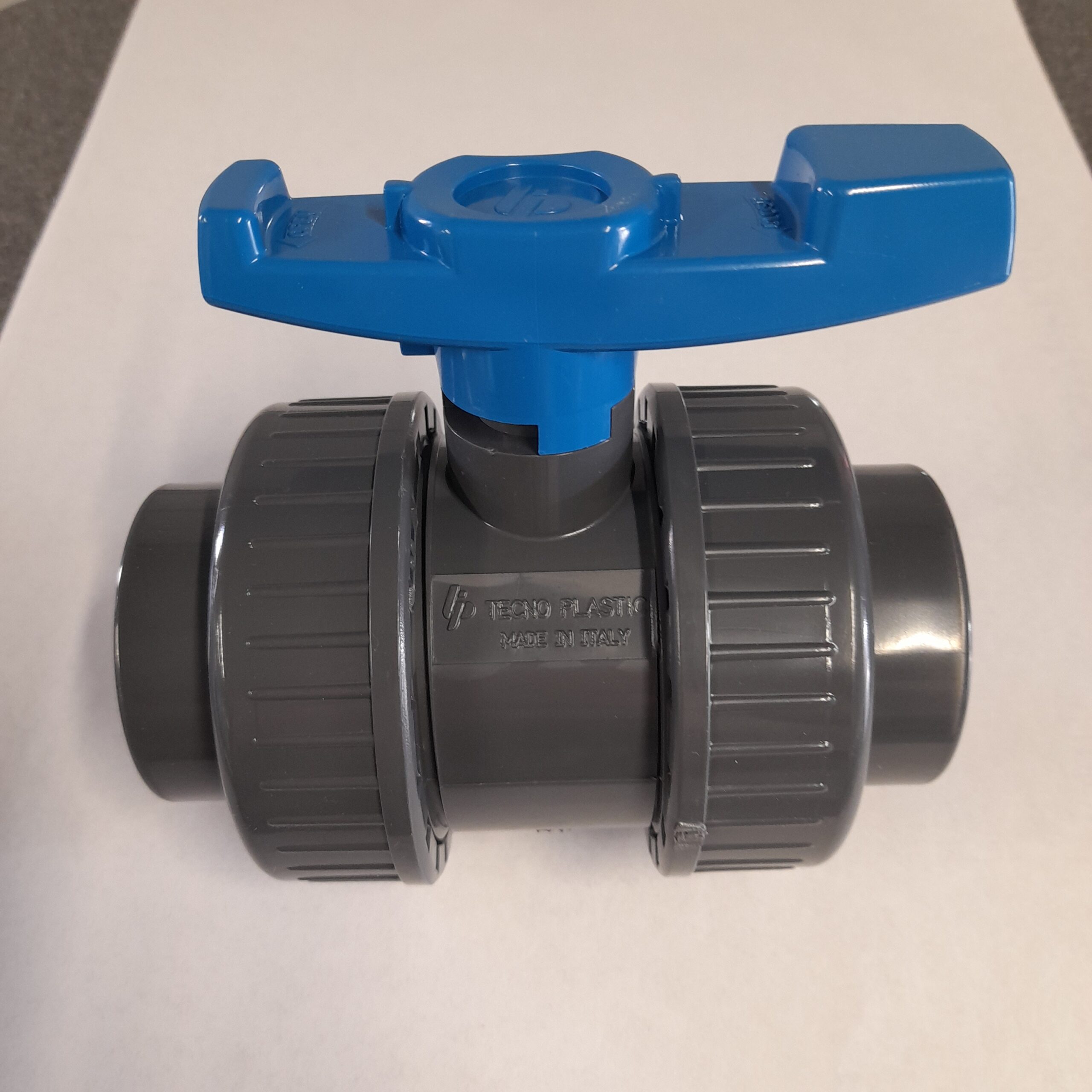 PVC Kugelhahn m. Blaue Griff, 50 mm Grau